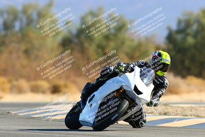 media/Jan-08-2022-SoCal Trackdays (Sat) [[1ec2777125]]/Turn 7 (1035am)/